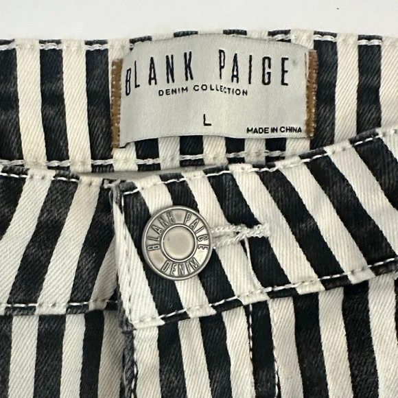 Blank Paige Black & White Striped Ultra Flare Jeans Size Large - Picture 8 of 17